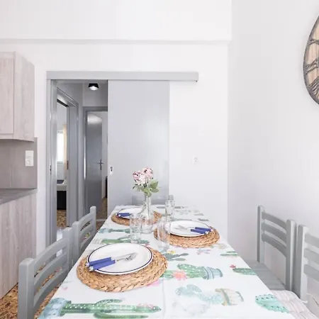 Nisos House * Alikí